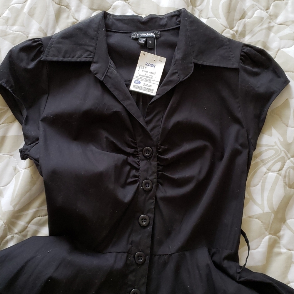 Dress - Picture 4 of 4